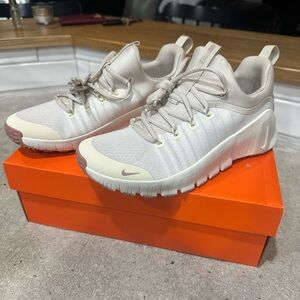 Nike Free Metcon 6 - Women’s